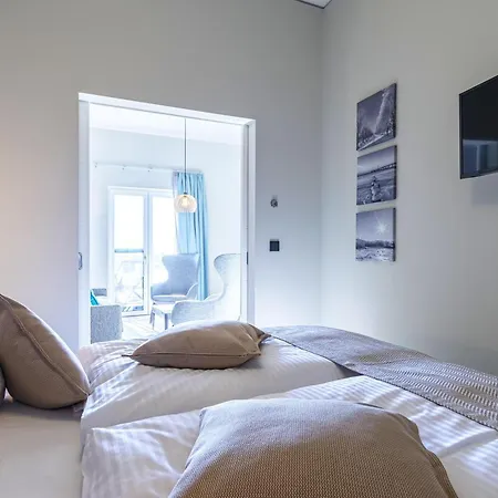 Cook - 2 Schlafzimmer, 2 Baeder, Boddenblick & Sauna